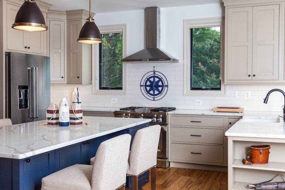 Kitchen b.jpg