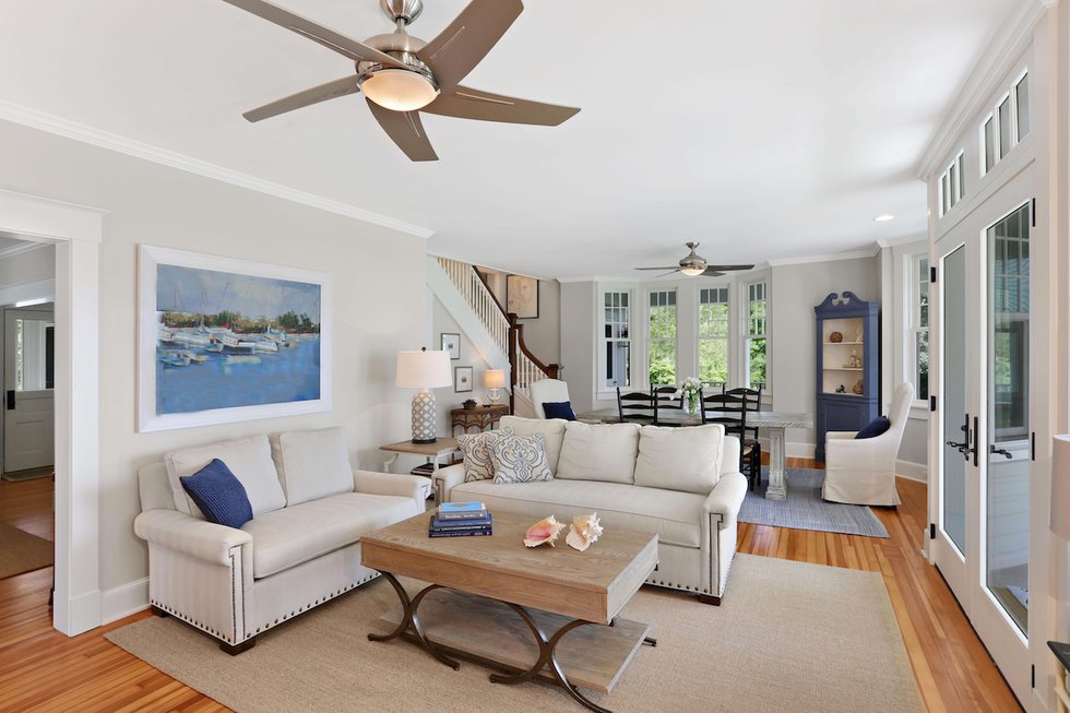 Living Room.jpg