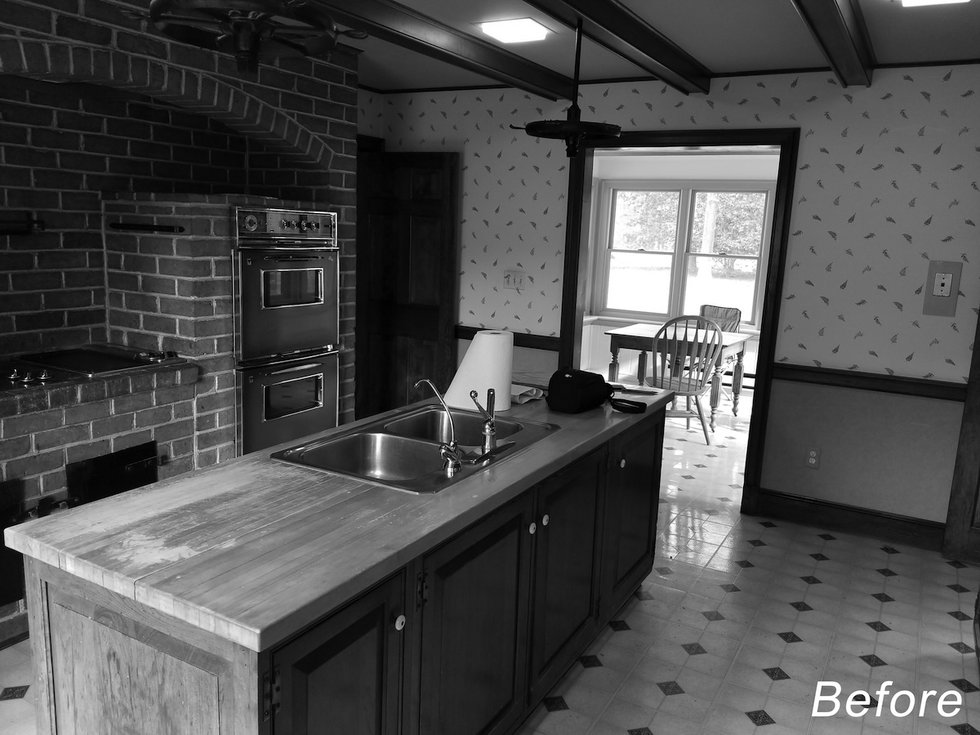 Maxmore Kitchen Before.jpg